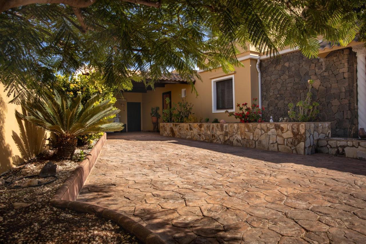 Villa Las Cuevas Tías Екстериор снимка